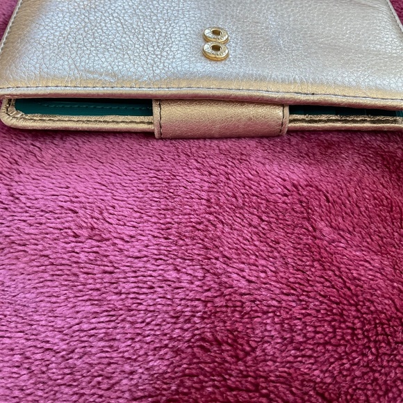 Fossil leather gold wallet - Picture 9 of 11
